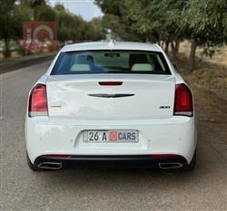 کرایسلەر 300